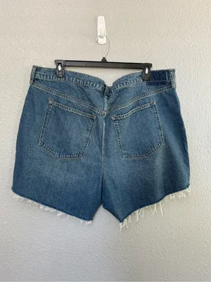 NWT Abercrombie & Fitch High Rise Loose Shorts Size 36 thumbnail 2