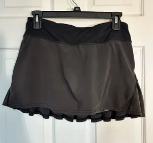 Lululemon skirt thumbnail 1