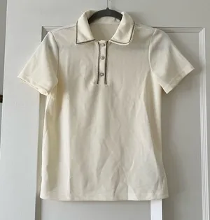 Dazy Polo White Cream Pearl Buttons Contrast Trim Blouse Shirt Size XSmall NWT thumbnail 1