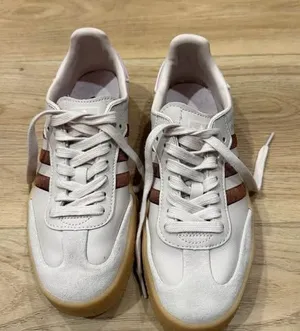 Adidas Sambas Size 7.5 women’s thumbnail 1