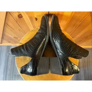 Volatile Women’s Black Croc Ankle Bootie Sz 9 thumbnail 6
