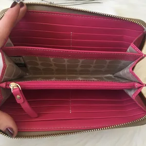 Kate Spade New York Gold Zipper Wallet thumbnail 6
