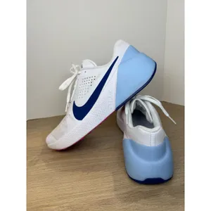Nike Air Zoom Bella 6 Women Size 11 White Blue Pink Sneakers Training Shoes thumbnail 8