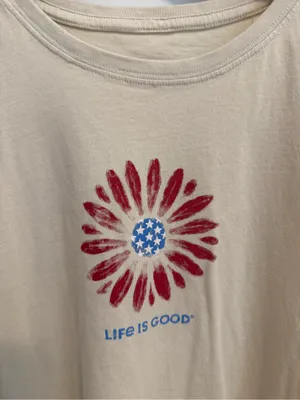 Life is Good Women's Americana Daisy Short Sleeve Tee Size Medium thumbnail 2
