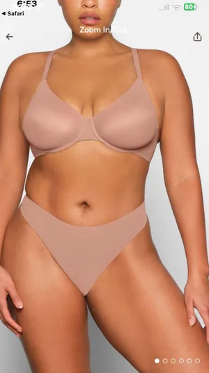SKIMS NWT No Show Molded Unlined Demi Bra 32DDD SIENNA thumbnail 2