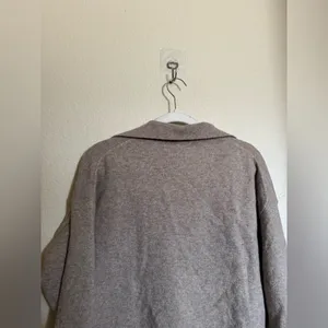 J. Crew Polo Knit Sweater Extra Soft Yarn Sz M in Tan Collared Office Minimalism thumbnail 7