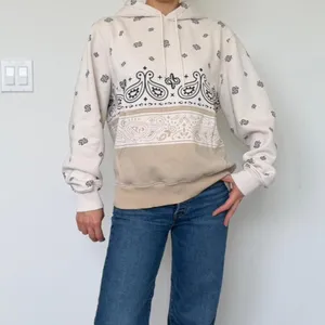 LCKR cream bandana hoodie Size - S Excellent condition thumbnail 4