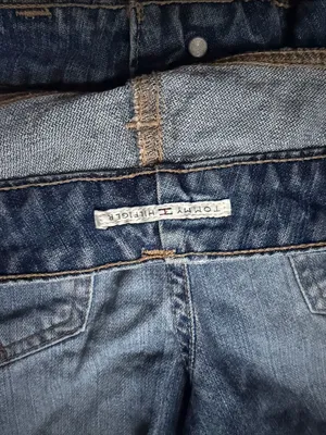 Tommy Hilfiger Low Rise Denim Shorts Size 4 thumbnail 4