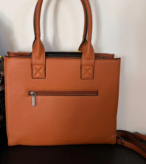 New Never Used Whipstitch Tote Crossbody BAG thumbnail 3