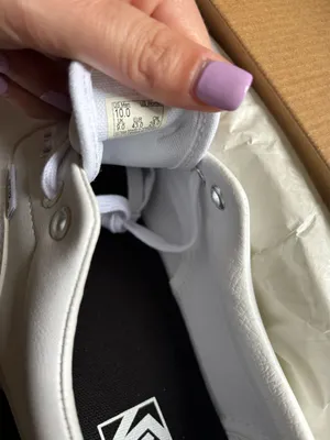 Men’s Vans thumbnail 2