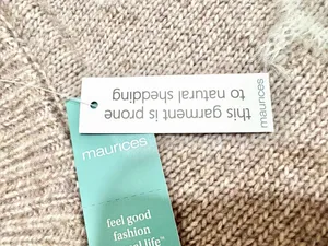 Maurices Cozier Than Cashmere Snowflake Crewneck Sweater Size Medium thumbnail 8
