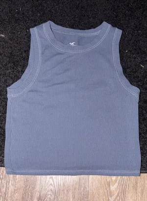 Hollister top thumbnail 1