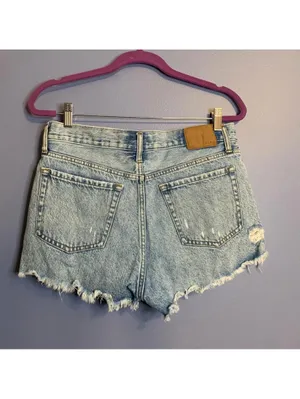 Aeropostale Distressed Boyfriend Denim Shorts - Size 6 thumbnail 2