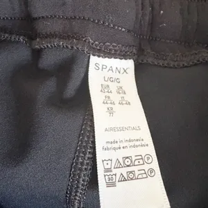 Spanx Womens AirEssentials Black Athleisure Sporty Mini Tennis Skort Size L thumbnail 4