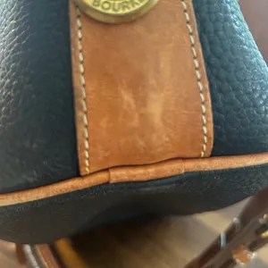 Vintage 90s Dooney & Bourke Bucket Bag Black Pebbled Leather Drawstring Tassel thumbnail 10