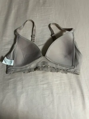 aerie Light Gray Lace-Back Molded Cup Bra Size 32B thumbnail 4