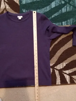 L.L. Bean Womens Crewneck Cashmere Purple Sweater Long Sleeve Size Medium thumbnail 8