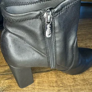Franco Sarto Kacee Shoes Black Leather Ankle Bootie Zip Block Heel Size 9.5 thumbnail 8