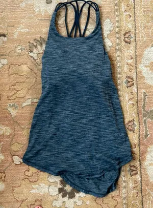 Lululemon tank thumbnail 1