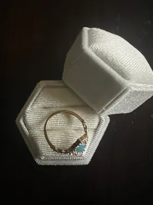 Gorgeous Golden Iridescent Ring Size 7 Gold thumbnail 3