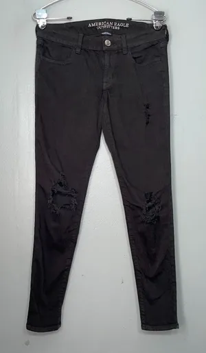 American Eagle Size 4 Black Stretch Distressed Denim Jeans Jegging Skinny Emo thumbnail 1