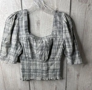 Universal Threads Womens Gray Plaid Smocked Crop Blouse Square Neck Size S thumbnail 1