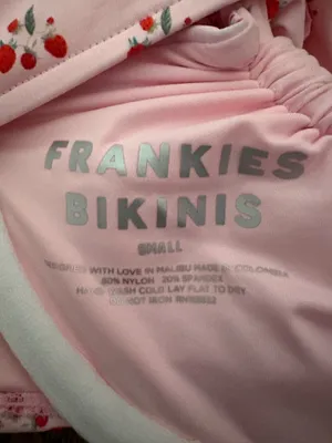 Bikinis Frankies Strawberry Bikini thumbnail 5