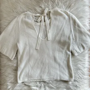 Banana Republic tie back sweater thumbnail 8