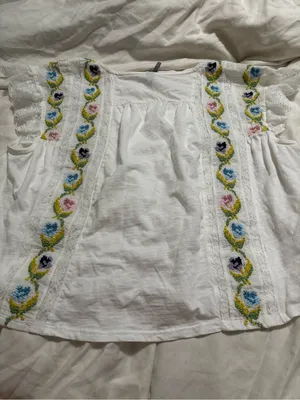 Anthropologie White Embroidered Floral Lace Ruffle Sleeve Blouse Top Size M thumbnail 6