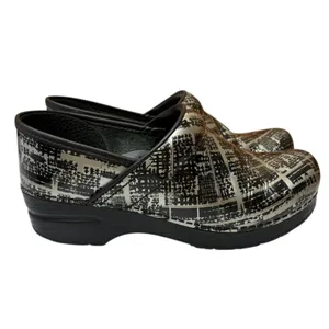 Dansko Women's Black Silver Metallic Abstract‎ Crisscross Workwear Clogs 38 thumbnail 2