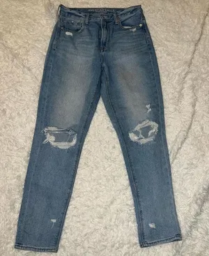 American Eagle size 4 Mom Jean with Distressing thumbnail 2