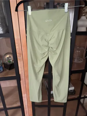 Oner Active Rare fit scrunch sage leggings high rise capris workout ruched contour crop thumbnail 7