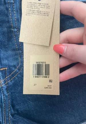 Levi's NWT  501 shorts thumbnail 3