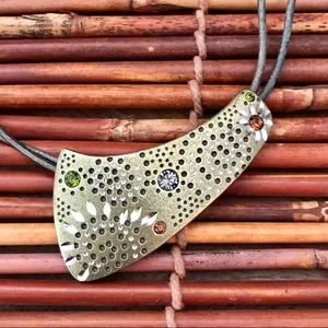 Chico’s Choker Necklace Brass & Rhinestone thumbnail 4