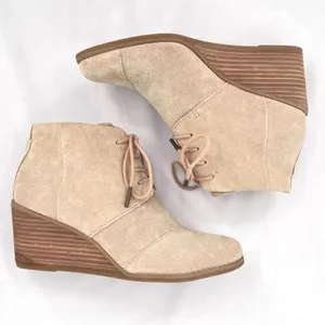 Toms Hyde Sand Suede Leather Creamy Tan Lace Up Wedge Heel Ankle Bootie Size 8 thumbnail 4