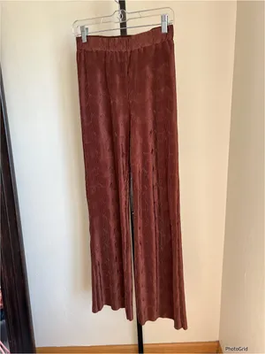 Meshki Two Piece Button Down Top & Pants Set XS / S thumbnail 3