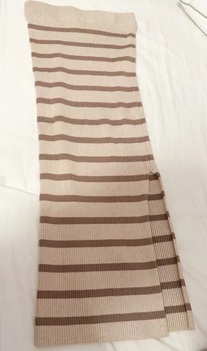 Olive + Oak Striped Knit Fitted Skirt in XS thumbnail 1