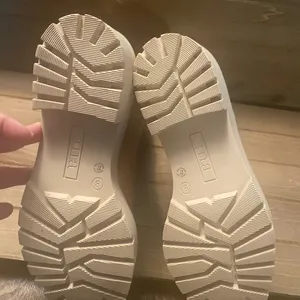 NEW A.N.A Tan  suede booties. Size 8 thumbnail 6
