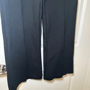 Quince Ultra-Stretch Ponte Flare Leg Pants black women's large office comfy thumbnail 4