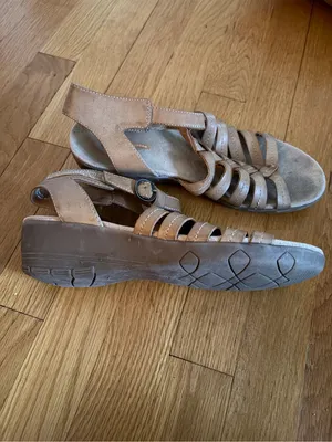 YUU Memory Foam Hilly Tan Ankle Strappy Wedge Sandals Women's Size 9 M thumbnail 2