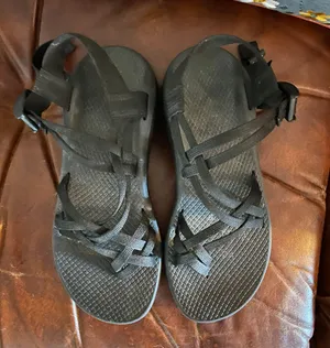 Chacos Black thumbnail 1