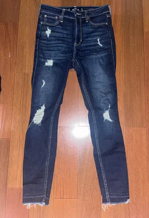 Hollister Dark Wash Jean thumbnail 1