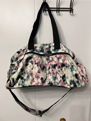 Abstract Tie Dye Medium Duffle Gym Tote Travel Bag School Weekender EUC thumbnail 1