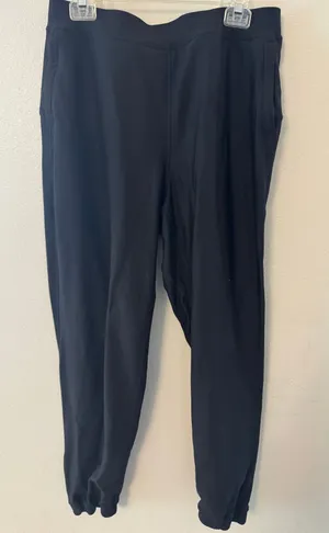 Lululemon pace jogger black women's size 12 thumbnail 1