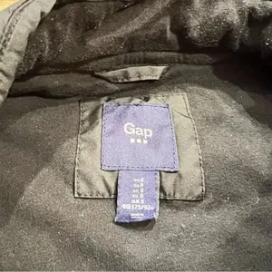 Gap Quilted Black Vest Women’s Small thumbnail 2