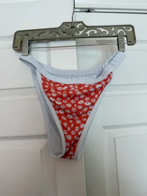 Dippin' Daisy's Bikini Set thumbnail 2