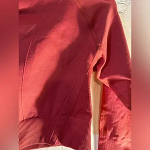 AYBL crop performance top NWOT beautiful brand -long sleeve crop-terracotta thumbnail 5