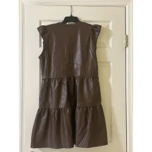 EVEREVE Ella Brown Faux Leather Tiered Babydoll Dress Sz M Boho Chic City Edgy thumbnail 6
