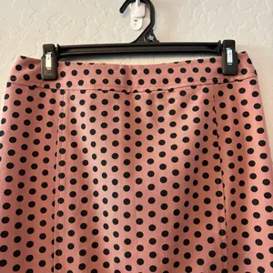 Ann Taylor LOFT mauve pink pencil skirt with black polka dots size 2 thumbnail 2
