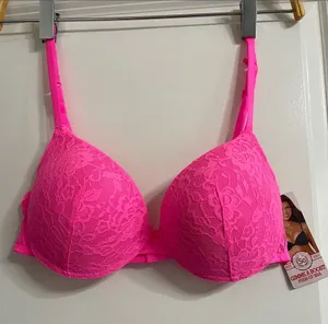 SO Hot Pink Lace Push-Up Bra Size 38C NWT thumbnail 1